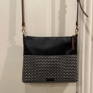 Fossil Fiona Lrg Crossbody Purse. Used